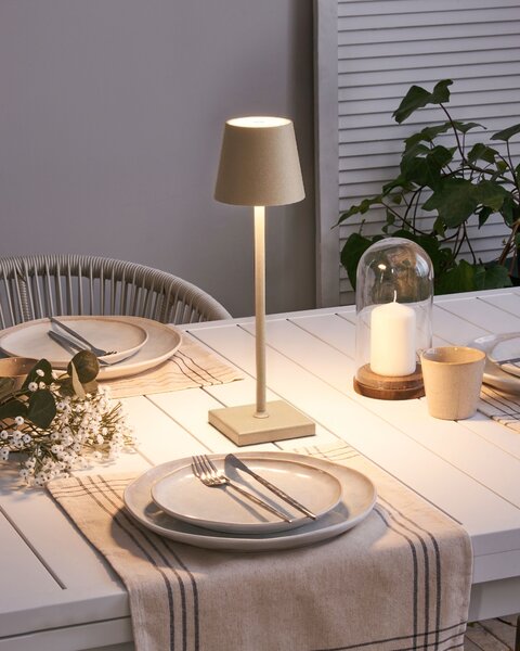 Stolná lampa oranžová hliníková s dotykovým vypínačom nabíjanie cez USB kábel bezdrôtová moderný štýl interiér exteriér
