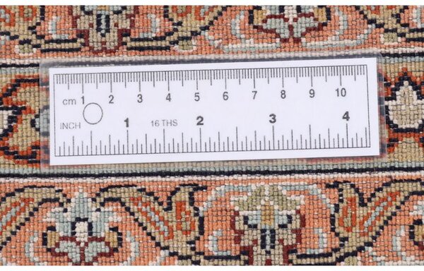 Veľký orientálny koberec z Kašmírskeho hodvábu 2,40 x 3,39m 2,40 x 3,39 m