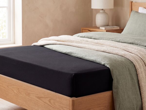 Napínacie prestieradlo čierne bavlnené 90 x 200 cm elastické okraje klasická posteľná plachta textílie do spálne
