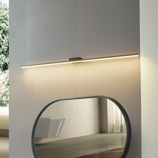 Lucande Zrkadlová lampa LED Kivana, čierna, kov, 120 cm IP44, Čierna, Kúpeľňa, Hliník, Moderný, Nástenné svietidlo