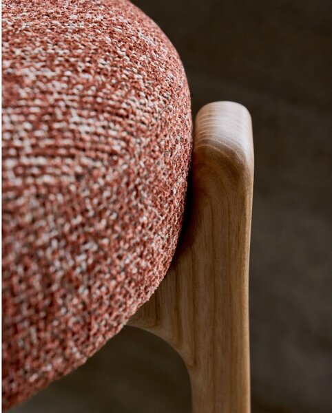 Jedálenská stolička z jaseňového dreva v prírodnej farbe/v terakotovej farbe Granite – Kave Home