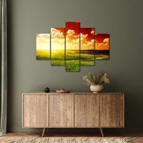 Obraz lúky so žiariacim slnkom (150x105 cm)