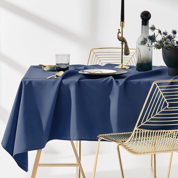 Tmavo modrý kvalitný obrus na stôl 140 x 300 cm Modrá
