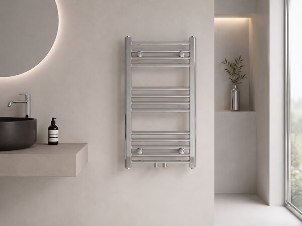 CERANO - Kúpeľňový radiátor Benito - stredové pripojenie 50mm/bočné - 209 W - chróm - 700x450 mm