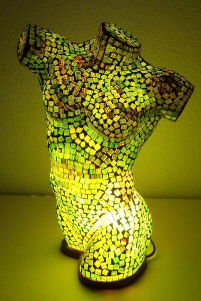 Stolná lampa zelená MEN BODY, 41 cm, ručná práca, mozaika