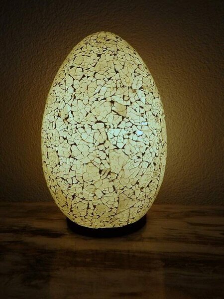 Stolná lampa biela EGG, 33 cm, ručná práca, mozaika