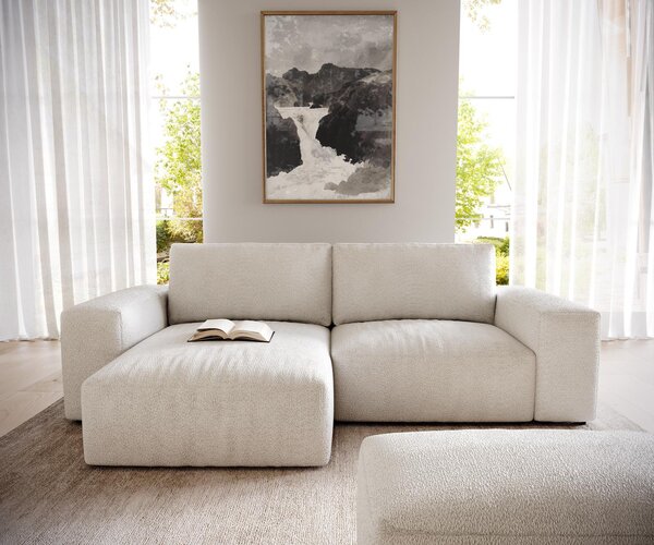 DELIFE Rohová pohovka Lanzo 230x155 cm bouclé bielo-krémová ležadlo variabilné s taburetom