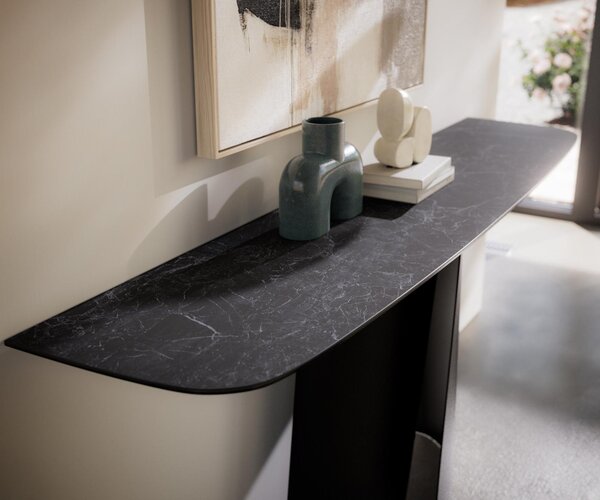 DELIFE Konzolový stolík Edge zaoblený 180×40 cm keramika Laminam® Nero Greco antracitová Livos kov čierna