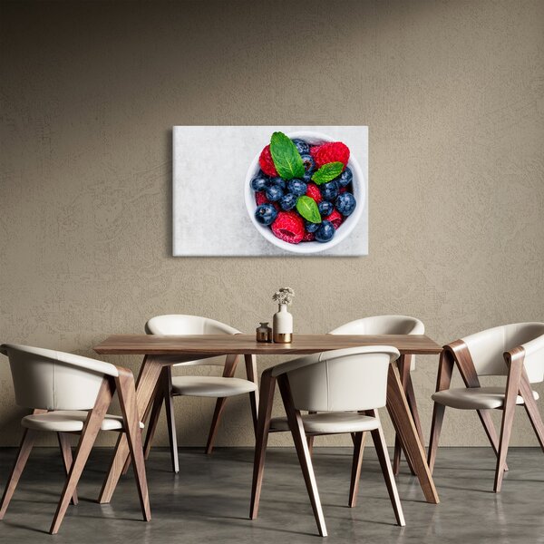 Obraz - miska s lesným ovocím (90x60 cm)