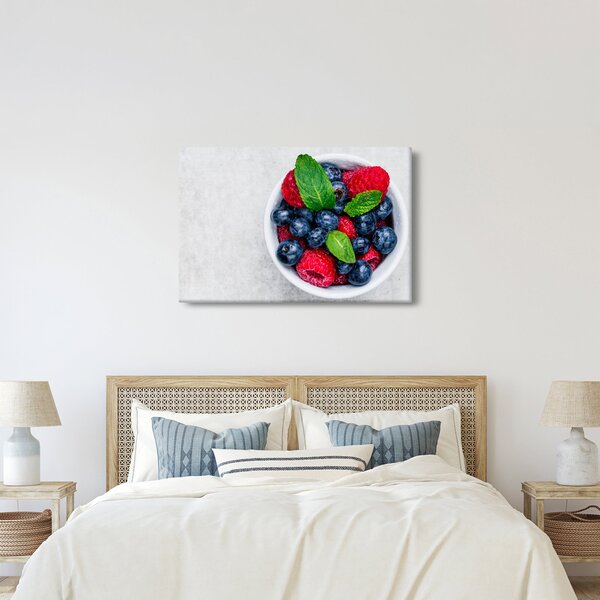 Obraz - miska s lesným ovocím (90x60 cm)