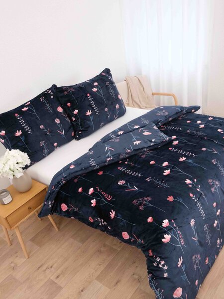 Obliečky mikroplyš Exclusive – Vlčie maky tmavo modré