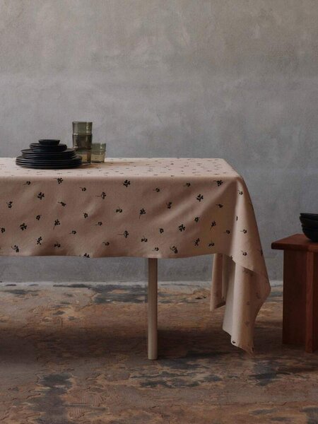 Ferm Living Obrus Baies, natural / dark chocolate
