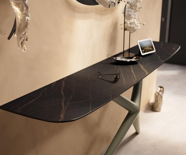 DELIFE Konzolový stolík Edge zaoblený tvar 180×40 cm keramika Laminam® Noir Desir hnedá Estelo kov titánová farba