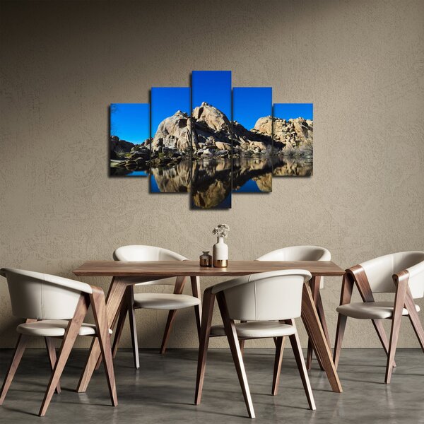 Obraz zrkadlenie skál (150x105 cm)