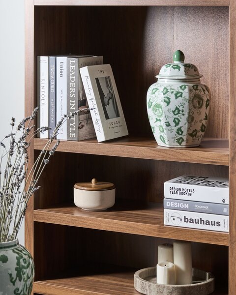 Váza na kvety s vrchnákom biela a zelená porcelánová nádoba s vekom dekoratívny doplnok starožitný vintage dizajn
