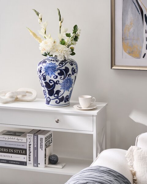 Váza na kvety biela a modrá z porcelánu dekoratívny doplnok starožitný vintage dizajn