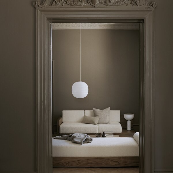 Závesné svietidlo Lantern, Small, White Opal – New Works