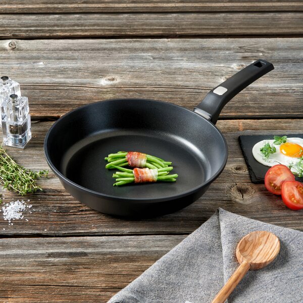 PANVICA NA SMAŽENIE keramický povrch 28 cm Homeware Profession. - Panvice na vyprážanie
