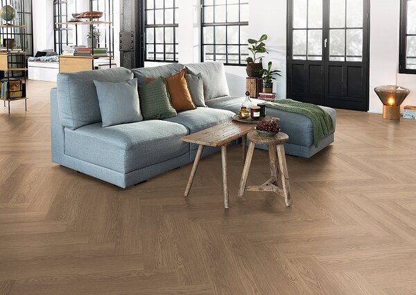 EGGER E-motion herringbone 32 apr baronia hnedý EL2134 - 1.98 m2