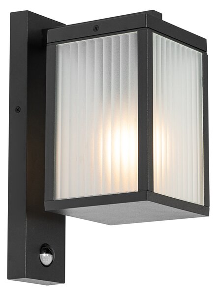 Vonkajšia nástenná lampa čierna s rebrovaným sklom a senzorom pohybu - Charlois