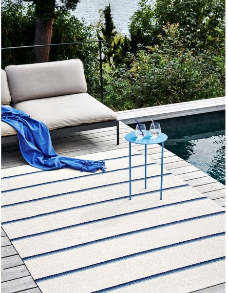 Modro-krémový vnútorný a vonkajší koberec 70x90 cm Olle Blue Vanilla – Pappelina