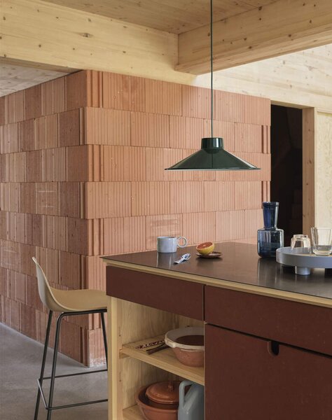 Muuto Závesná lampa Top Ø36, dark green TOPPEN3601