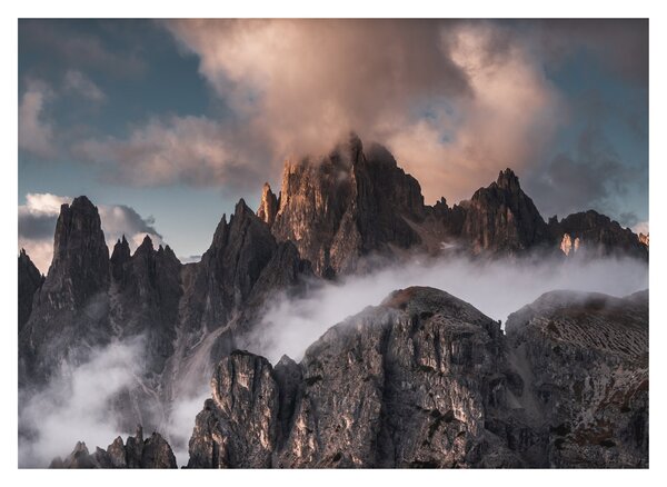 Obraz - Talianske dolomity schované v hmle (70x50 cm)