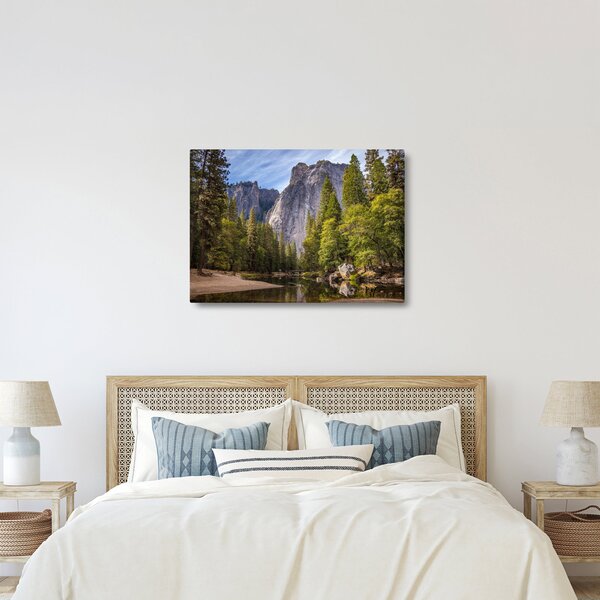 Obraz - Pod Yosemite skalou (70x50 cm)