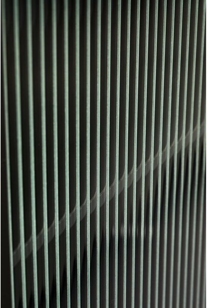 Čierna kovová vitrína 150x80 cm Boli - Dutchbone