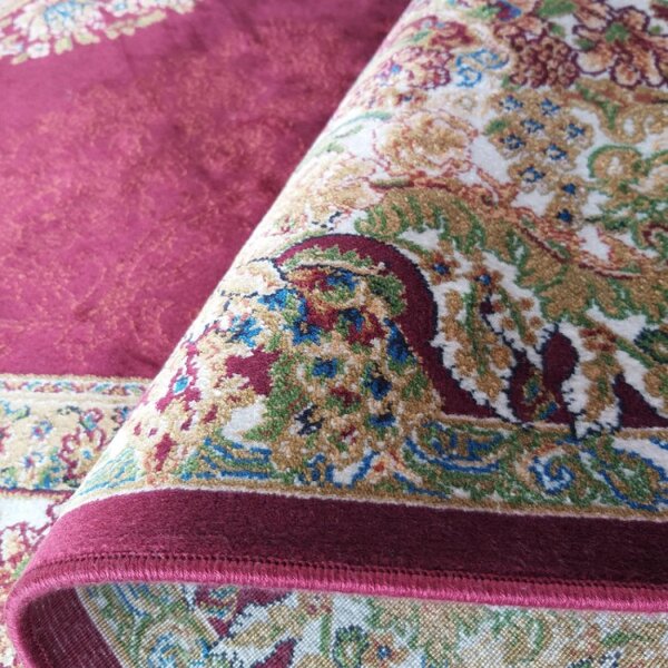 Koberec Exkluzívny Qum Silk 01 červený