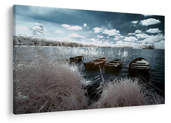 Obraz - Drevené loďky na jazere (90x60 cm)