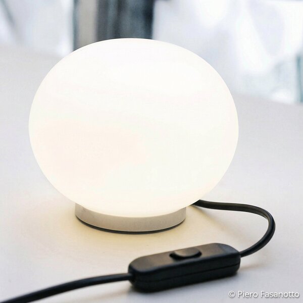 Stolové Lampa FLOS, GLO-BALL, stmievateľné, Biela, Obývacia izba, Sklo, Dizajnový