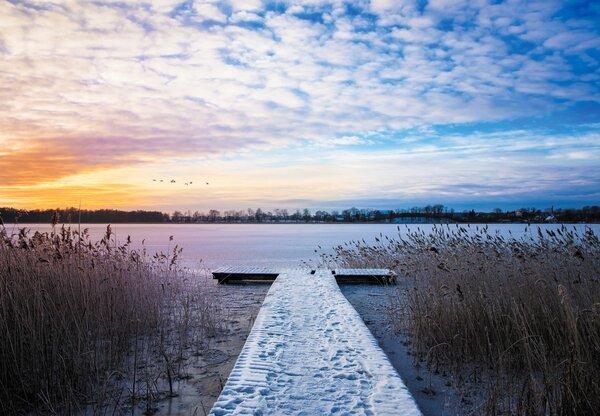 Fototapeta - Zamrznuté jazero, Ełk, Mazury, Poľsko (147x102 cm)