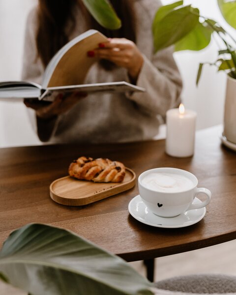 Drevená servírovacia tácka Kafe a koláček – menšia