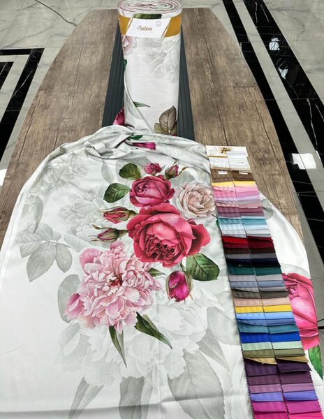 Ervi Bavlna Satén Delux š.240 cm Ružové ruže a pivonky - 964, metráž
