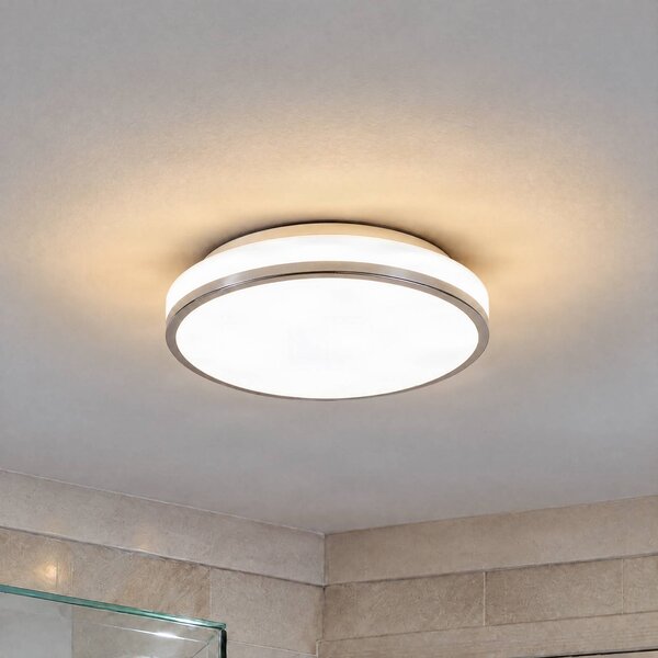 Lindby stropné LED svetlo Lyss, Ø 28 cm, chrómová farba, IP44, Biela / opálová, Kúpeľňa, Sklo, Moderný, Závesné svietidlo