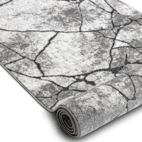 Behúň COZY 8873 Cracks beton - Štrukturálny, tmavosivý