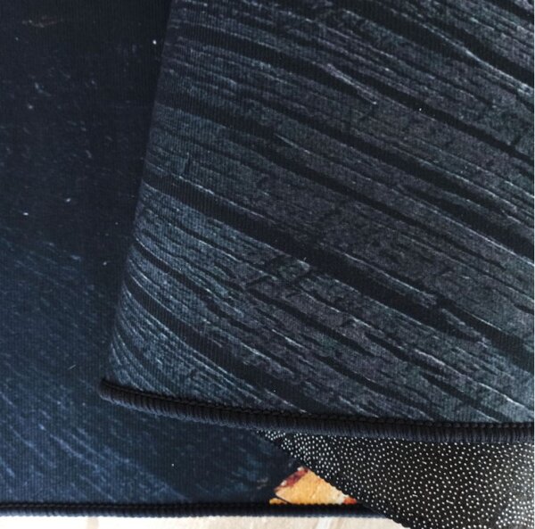 Koberec BLACK and GOLD N 11