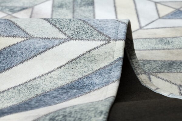 Koberec PATCHWORK 21721 béžový/sivý - imitácia kože krava, geometrický