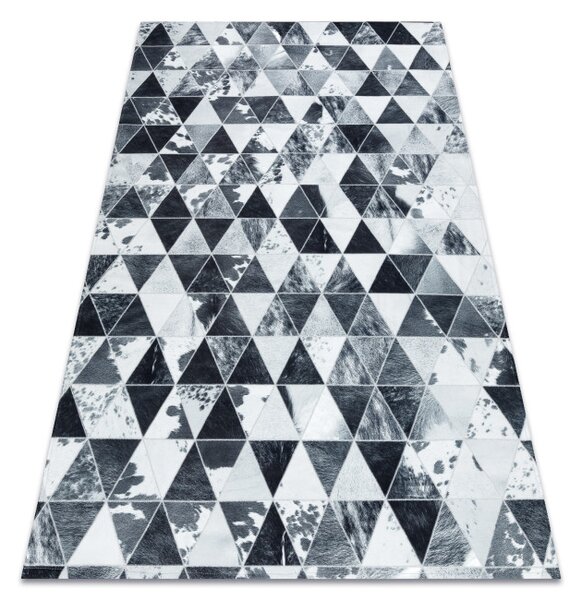 Koberec PATCHWORK 21722 sivý - imitácia kože krava, trojuholníky