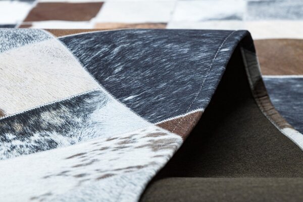 Koberec PATCHWORK 21720 béžový/hnedý - imitácia kože krava, romby