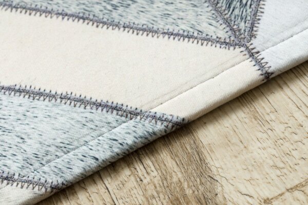 Koberec PATCHWORK 21721 béžový/sivý - imitácia kože krava, geometrický