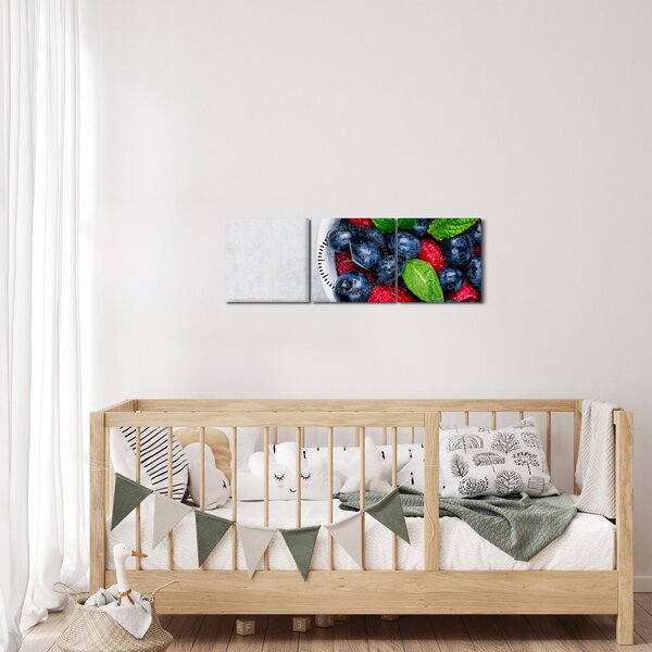 Obraz - miska s lesným ovocím (s hodinami) (90x30 cm)