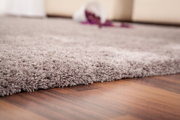 Koberec VELVET PLATIN