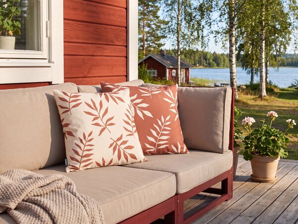 Sada 2 vonkajších dekoratívnych vankúšov svetločervená krémová biela polyester 45 x 45 cm štvorcový tvar moderný štýl záhrada exteriér