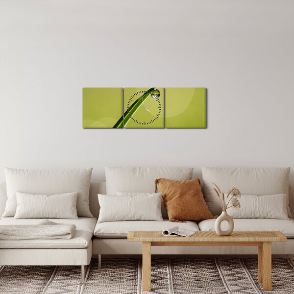 Obraz kvapky vody na tráve (s hodinami) (90x30 cm)