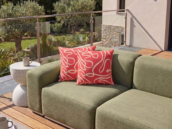 Sada 2 vonkajších dekoratívnych vankúšov červená polyester 45 x 45 cm štvorcový tvar moderný štýl záhrada exteriér