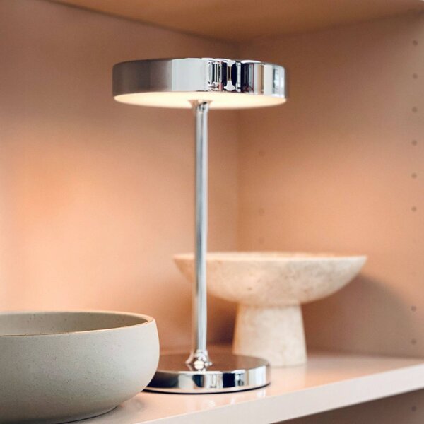 Dyberg Larsen stolová LED lampa Starlight, chróm, kov, Chrómová / strieborná, Obývacia izba / jedáleň, kov, Škandinávsky, Stolová lampa