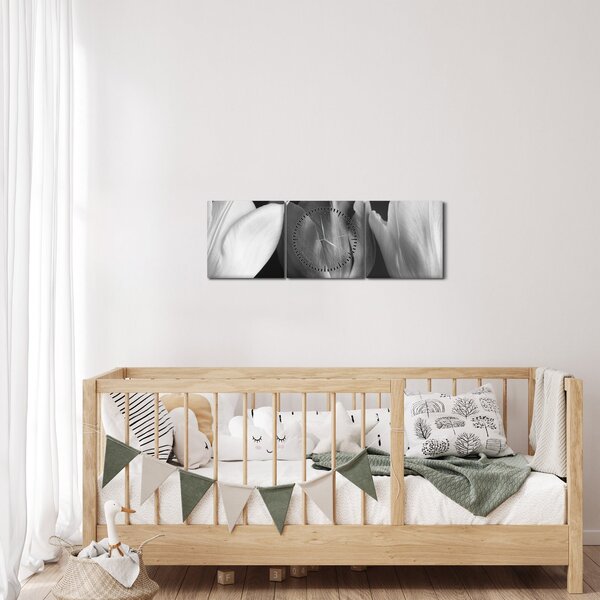 Obraz - Čiernobiele kvety tulipánov (s hodinami) (90x30 cm)