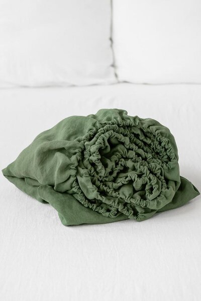 Magic Linen Ľanové prestieradlo Forest Green Velikost: 160 x 200 x 23 cm